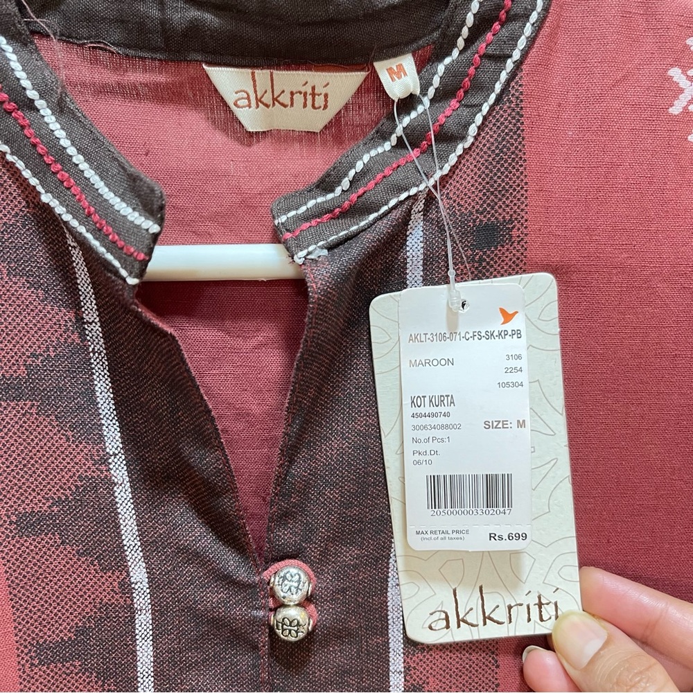 Akkriti Kurti for Women - Picture 5 of 13